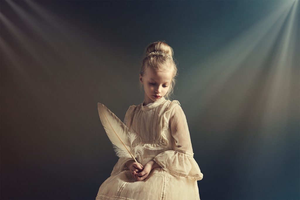 tytto sulka portrait girl piamariaarenius