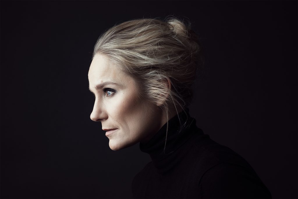 Laura Malmivaara studio portrait piamariaarenius