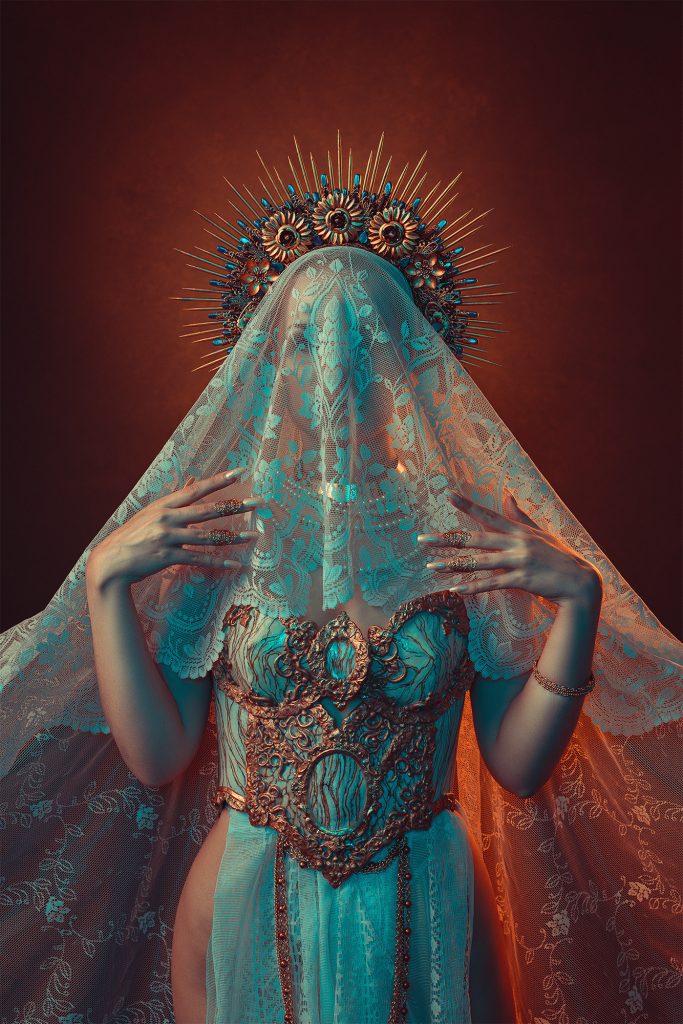 VEILED piamariaarenius isa koskelainen hysteria machine moon dragon style